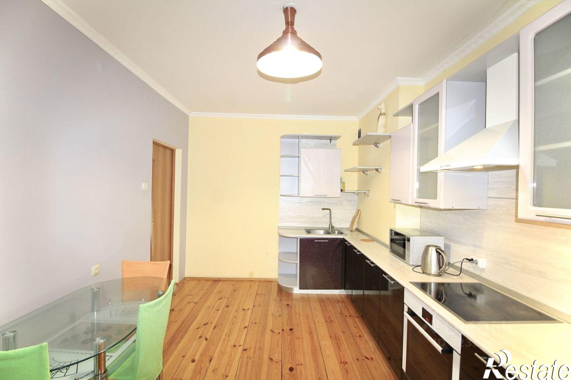 Сдать квартиру за 80 000 рублей на ул Бутина, 123