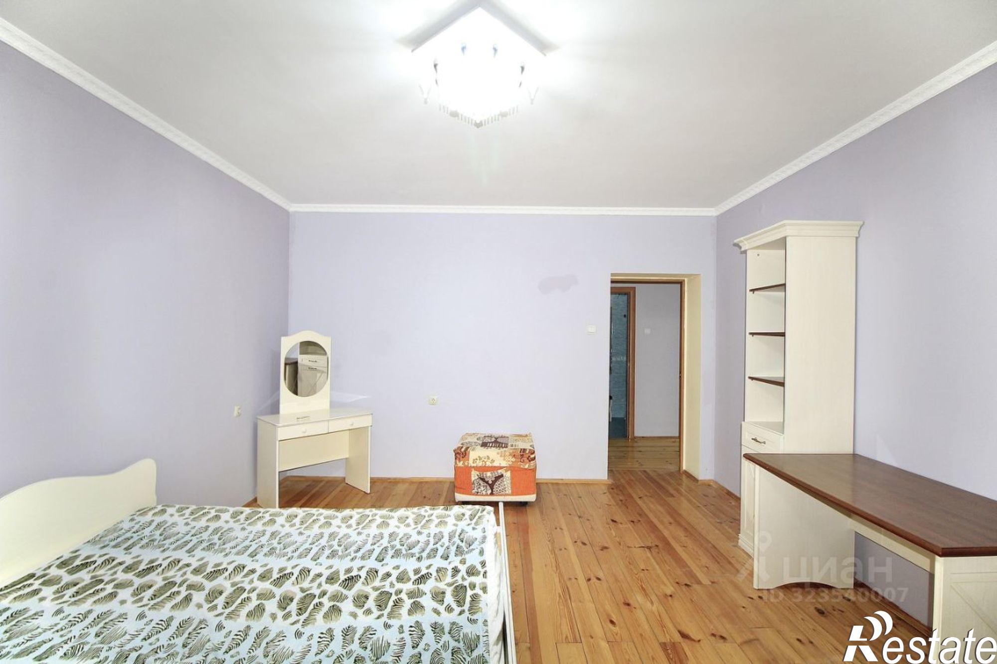 Сдать квартиру за 80 000 рублей на ул Бутина, 123