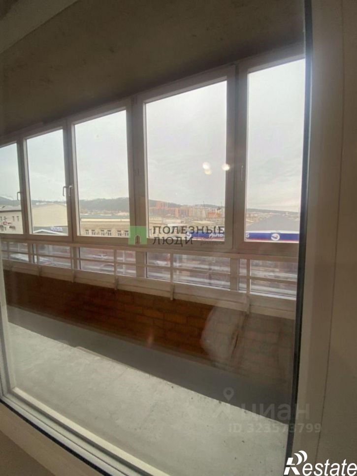 3-комн квартира улица Анохина, 105,  д. 105