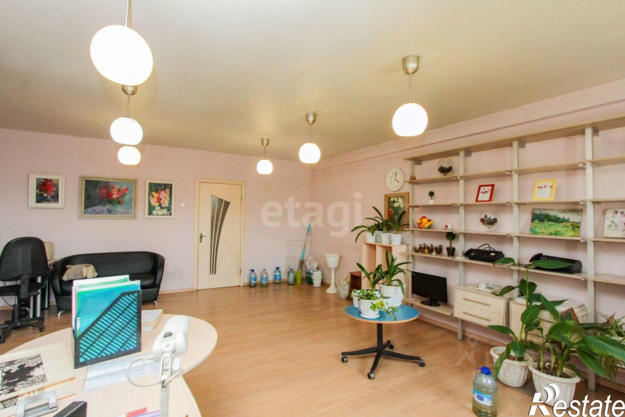 Купить офис, помещение под офис за 11 500 300 рублей на городской округ Чита, Чита