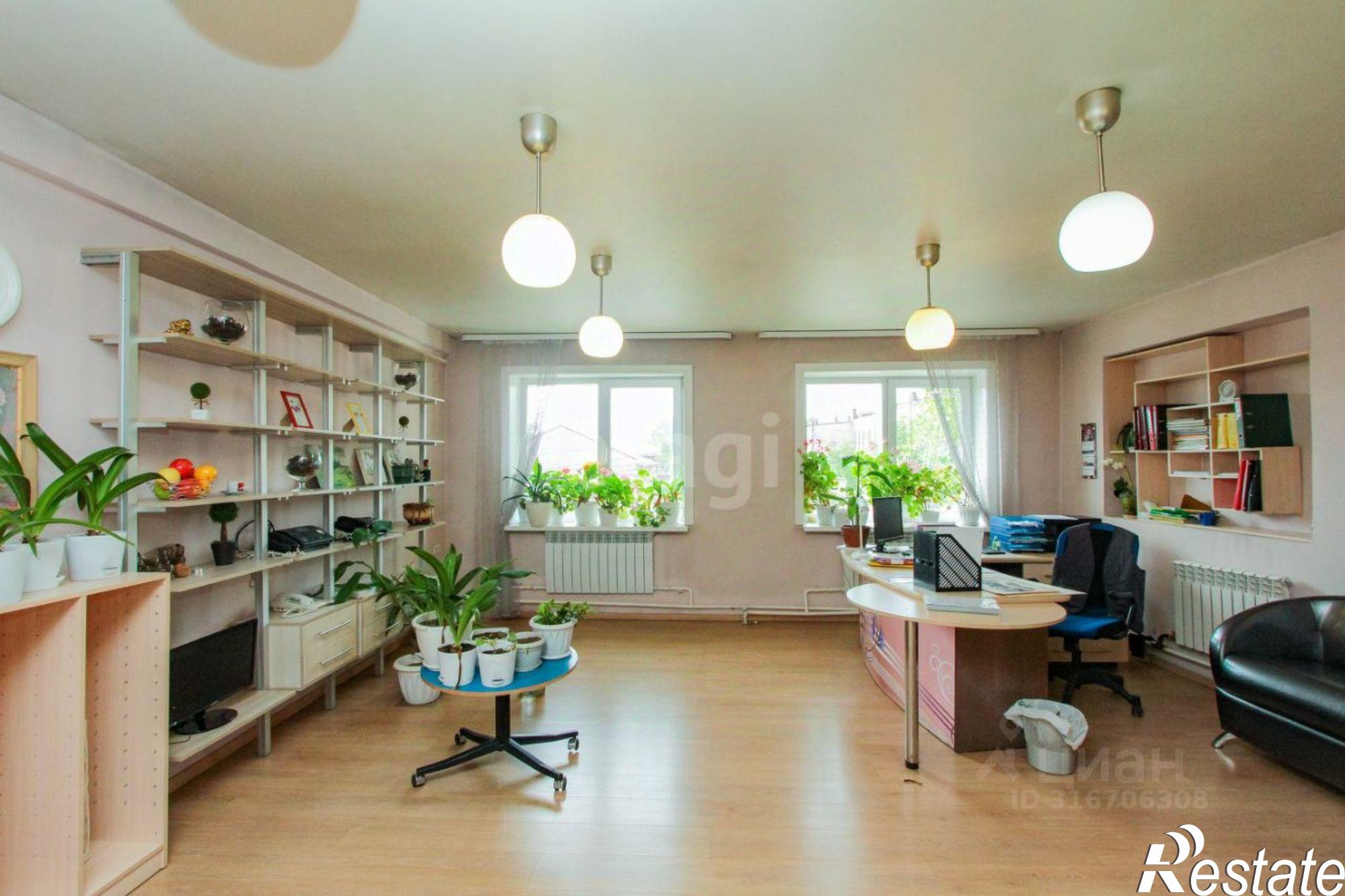 Купить офис, помещение под офис за 11 500 300 рублей на городской округ Чита, Чита