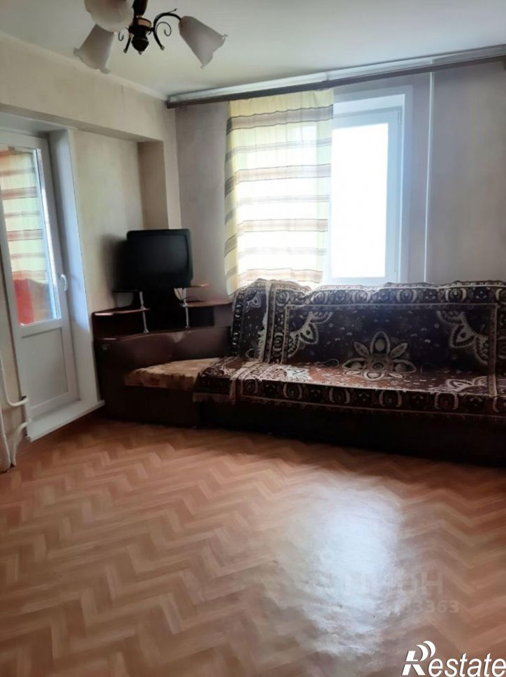 3-комн квартира 6-й микрорайон