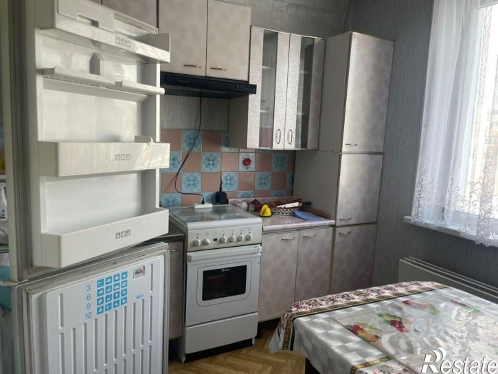 3-комн квартира 6-й микрорайон