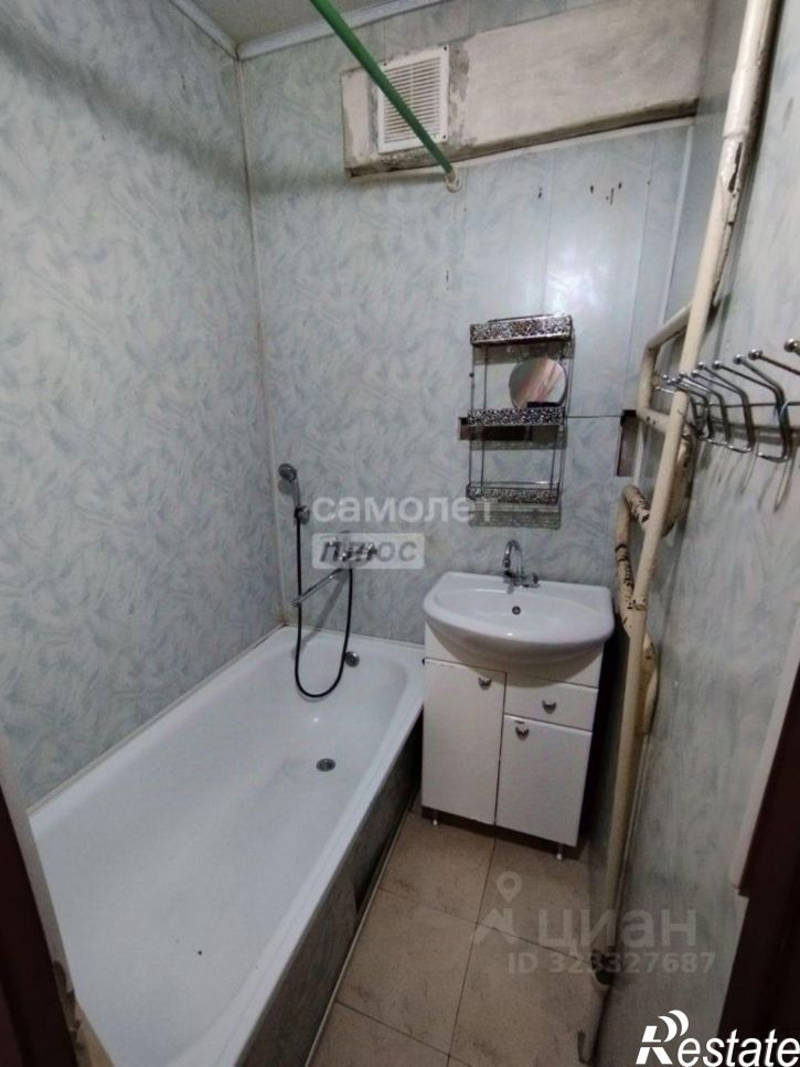 2-комн квартира улица Гагарина, 13,  д. 13