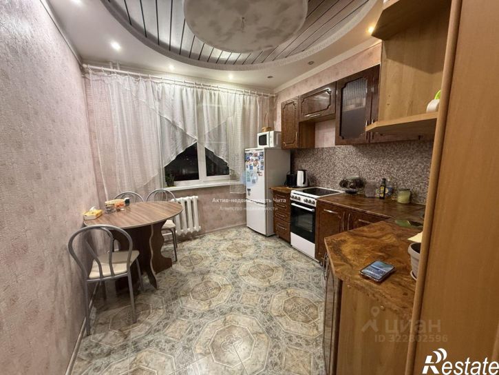 3-комн квартира 6-й микрорайон, 14А