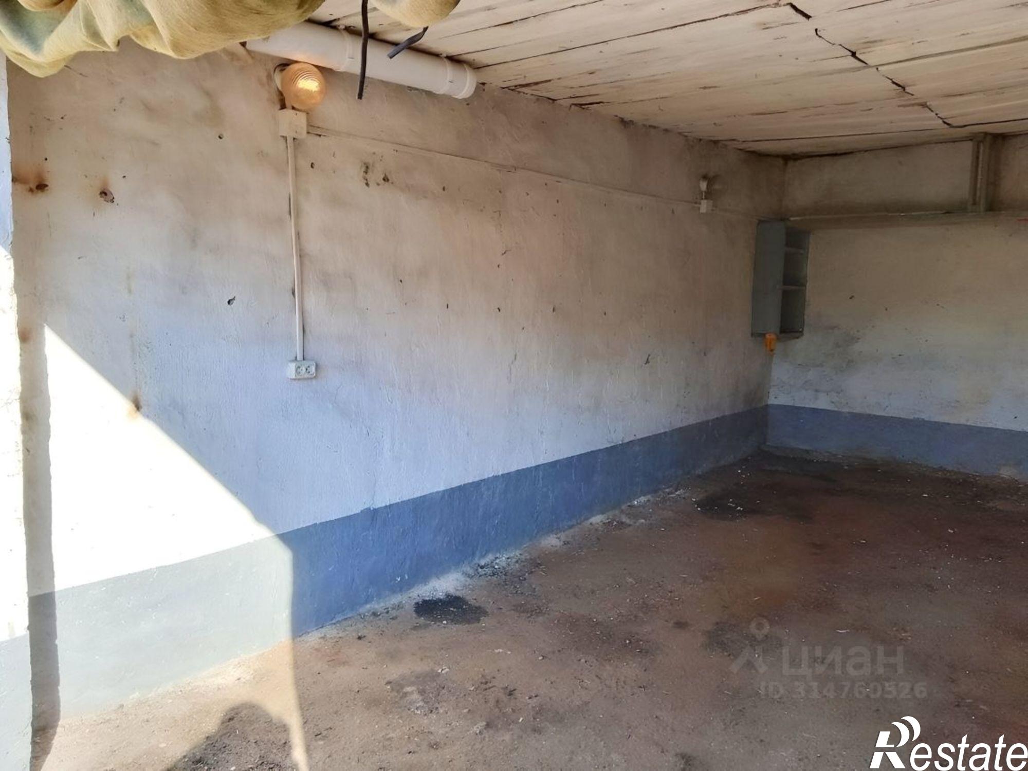 Купить гараж, место в паркинге за 420 012 рублей на ул Кирова, 1