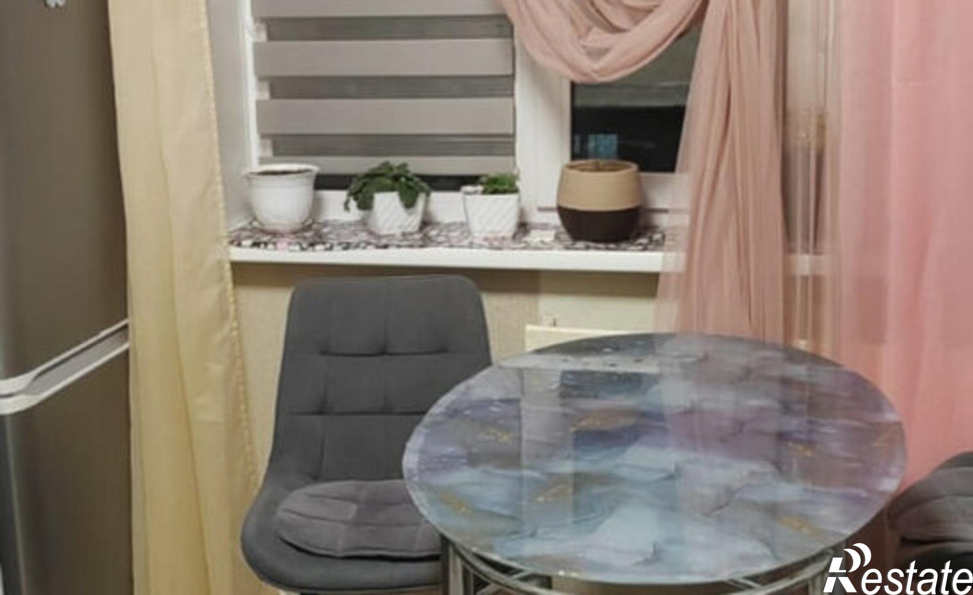 Купить квартиру за 2 150 000 рублей на Чернышевский муниципальный округ, посёлок городского типа Жирекен, 40