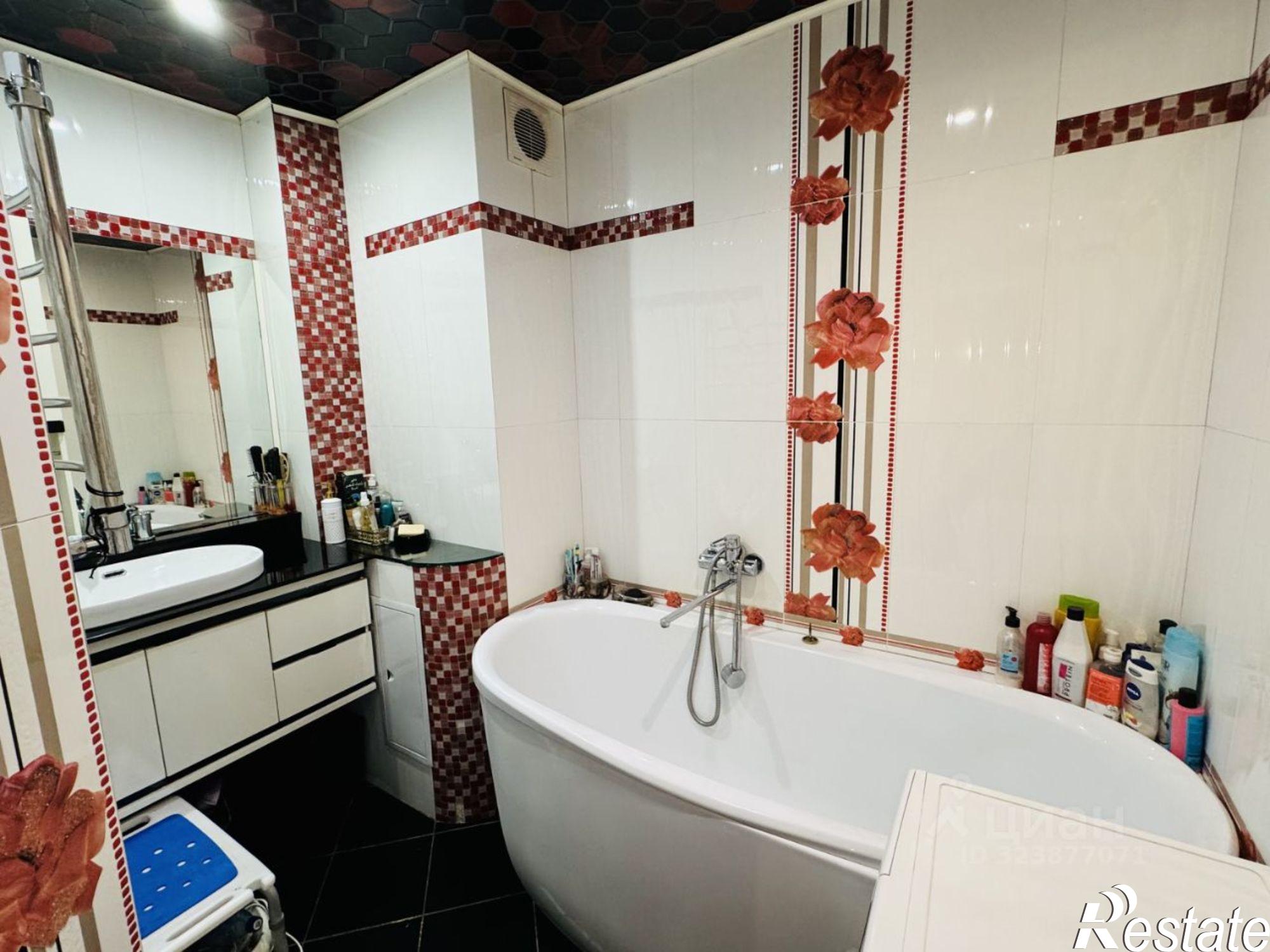 Купить квартиру за 13 600 000 рублей на ул Угданская, 59