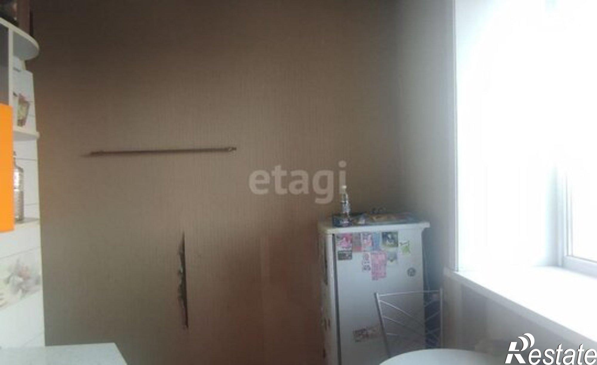 Купить квартиру за 10 000 000 рублей на ул Полины Осипенко, 38