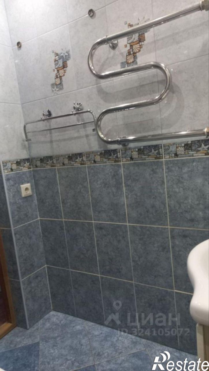 2-комн квартира Украинский б-р, 15,  д. 15