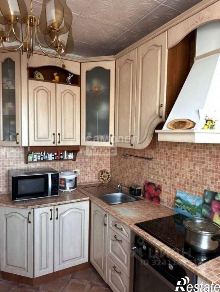 4-комн квартира пр-кт Фадеева, 10,  д. 10