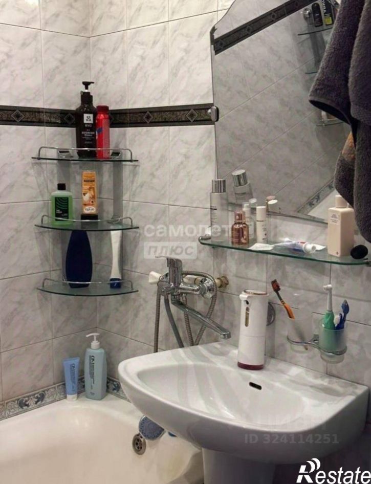 4-комн квартира пр-кт Фадеева, 10,  д. 10