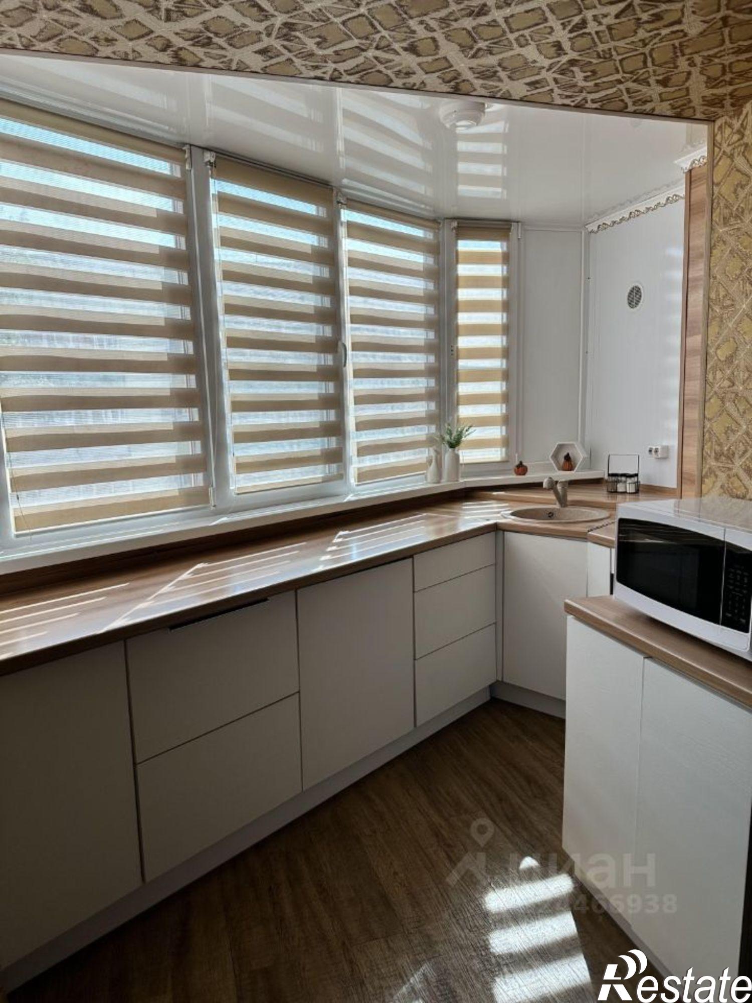 Сдать квартиру за 70 000 рублей на ул Красноармейская, 4