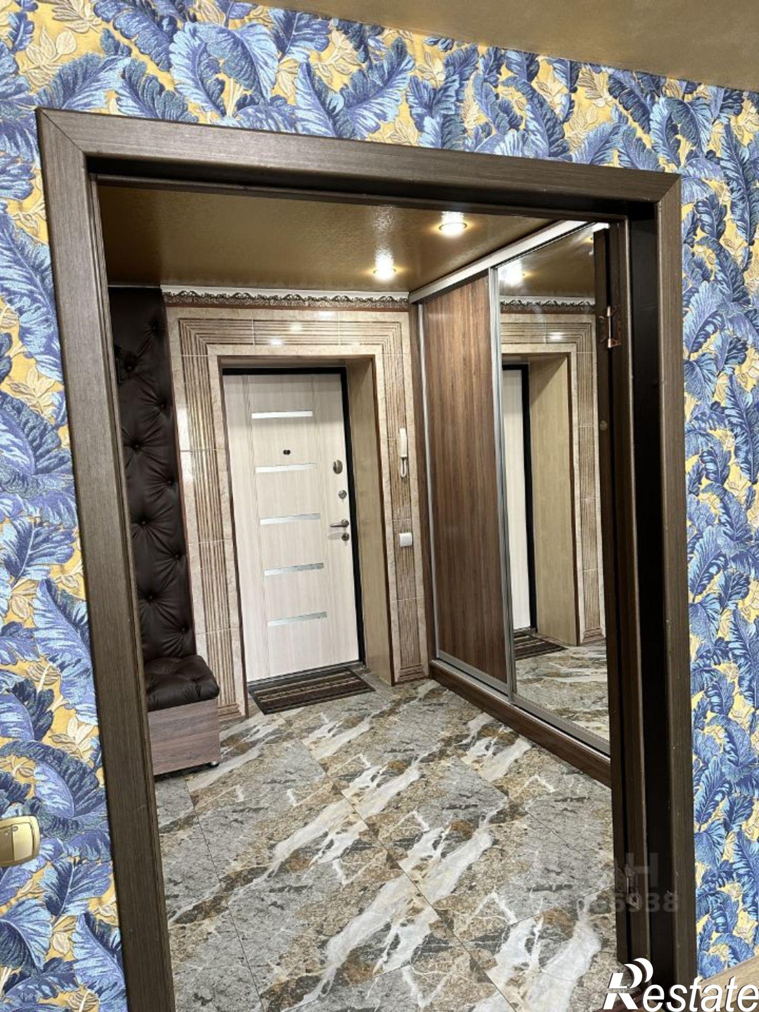 Сдать квартиру за 70 000 рублей на ул Красноармейская, 4