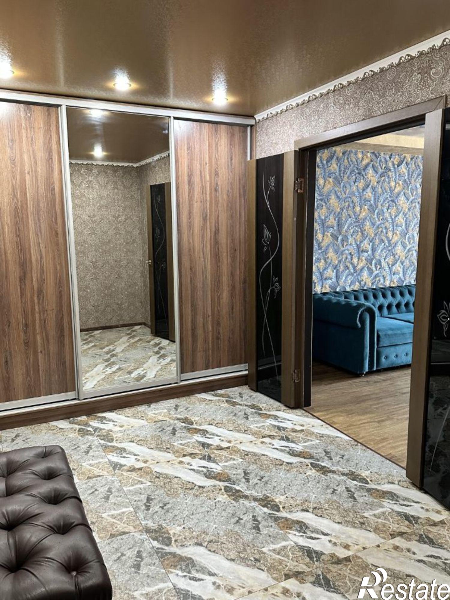 Сдать квартиру за 70 000 рублей на ул Красноармейская, 4