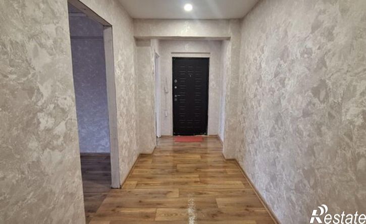 3-комн квартира 2-й микрорайон, 253