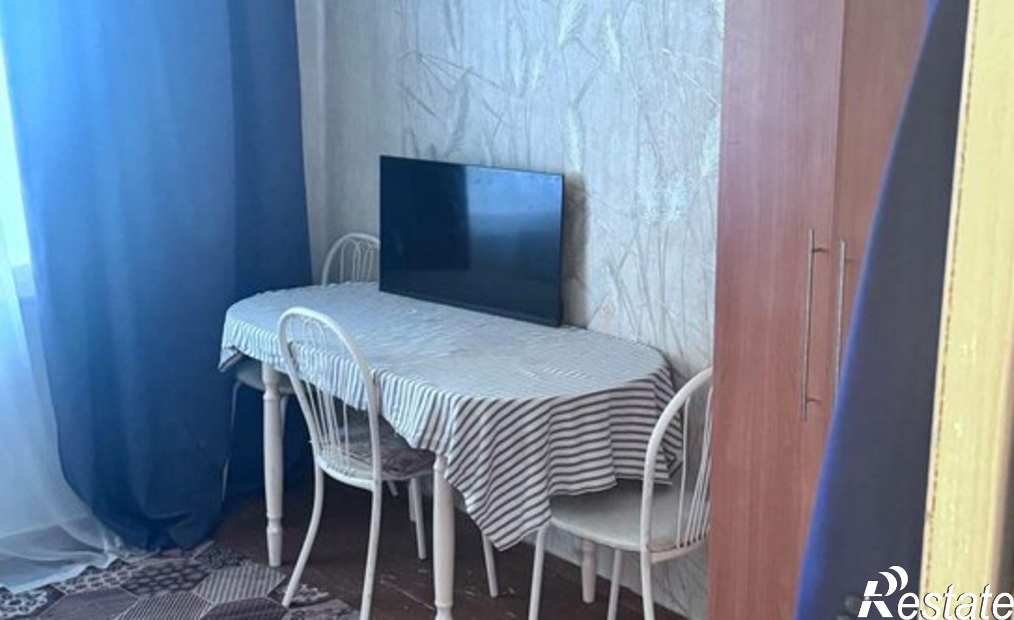 Купить квартиру за 1 600 000 рублей на Чернышевский муниципальный округ, посёлок городского типа Жирекен, 10