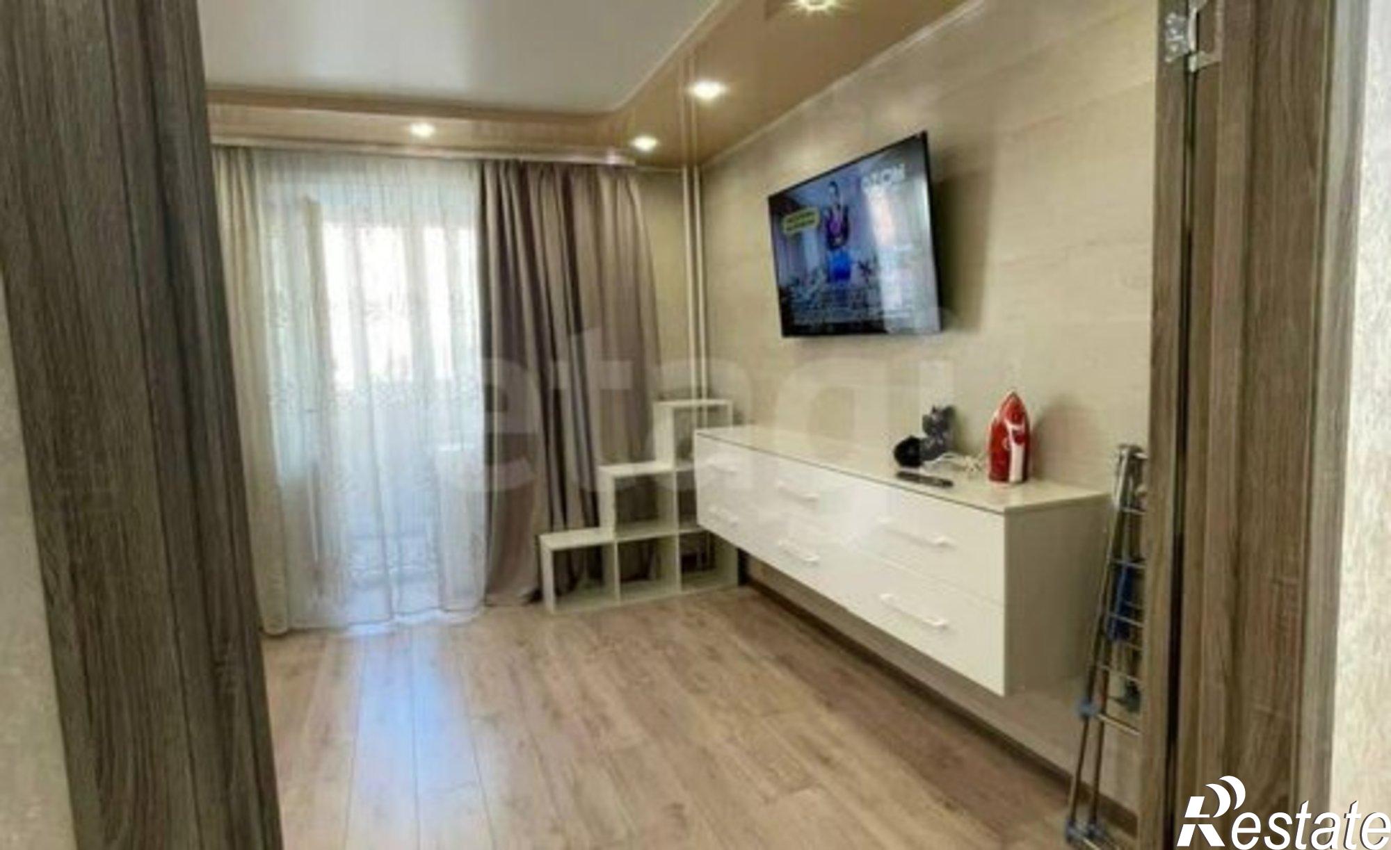 Купить квартиру за 10 000 000 рублей на Чита, 1-й микрорайон, 33