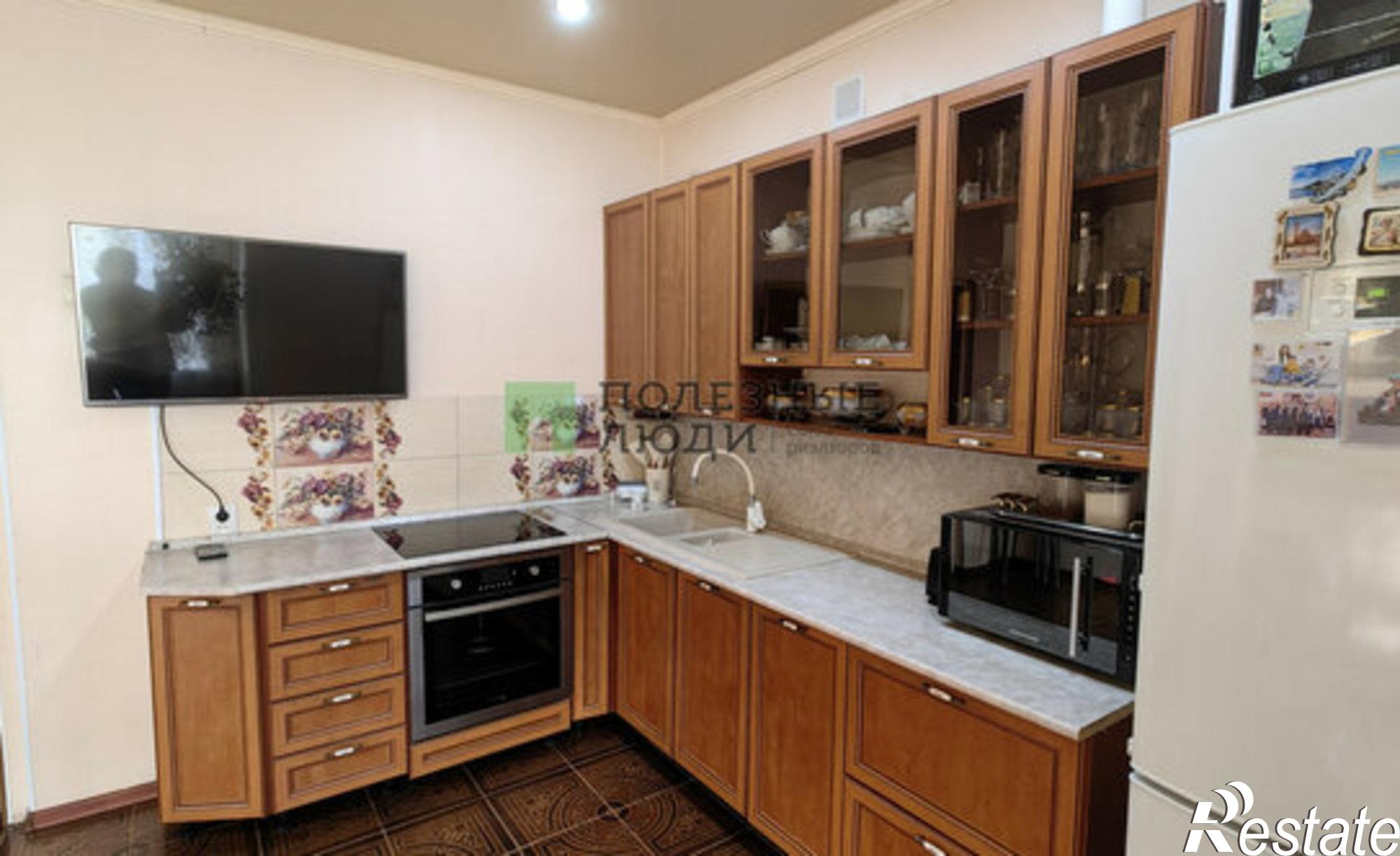 Купить квартиру за 12 500 000 рублей на ул Столярова, 14