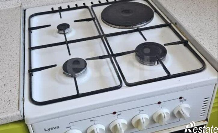 4-комн квартира ул Журавлева, 102,  д. 102