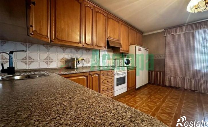 4-комн квартира ул Столярова, 38,  д. 38