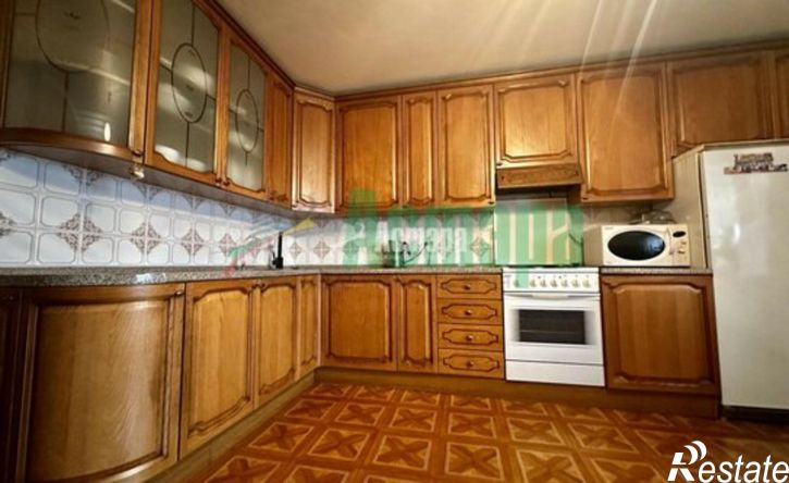 4-комн квартира ул Столярова, 38,  д. 38