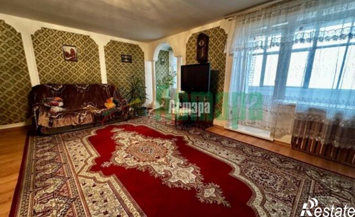 4-комн квартира ул Столярова, 38,  д. 38