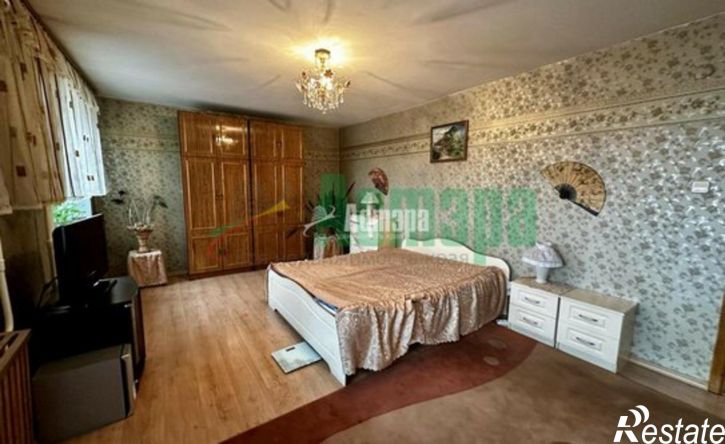 4-комн квартира ул Столярова, 38,  д. 38