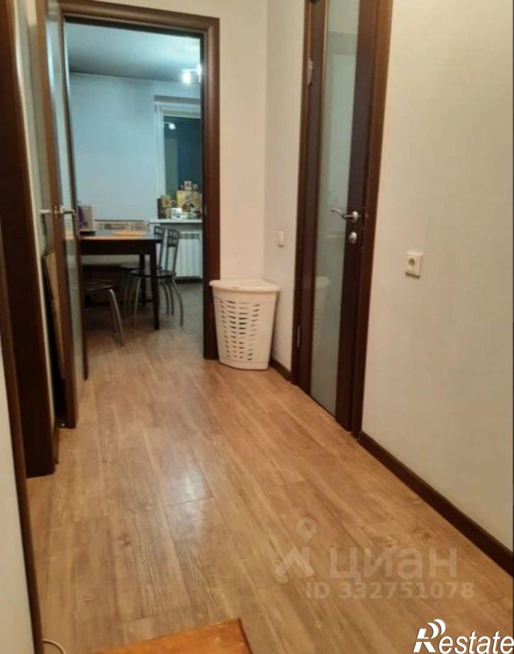1-комн квартира Украинский б-р, 15,  д. 15